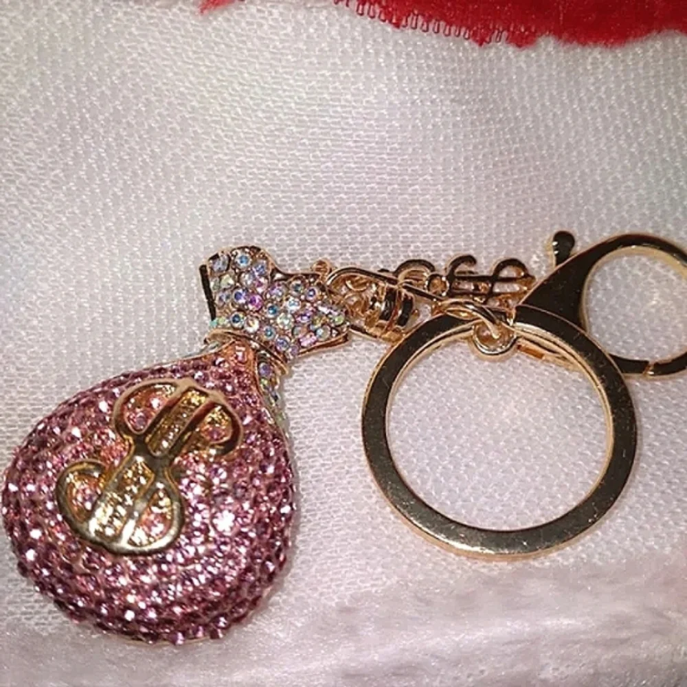 Fashion Jewelry adding perfect touch